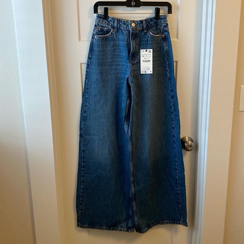 NWT Zara High Rise Seamless Wide Leg Long Length Rigid Denim USA size 2